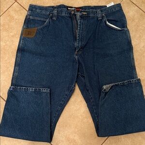 Wrangler Men's Dark Blue Relaxed Riggs work wear jeans